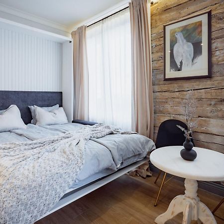 Uue Taenava Korter Kuressaare Exterior foto